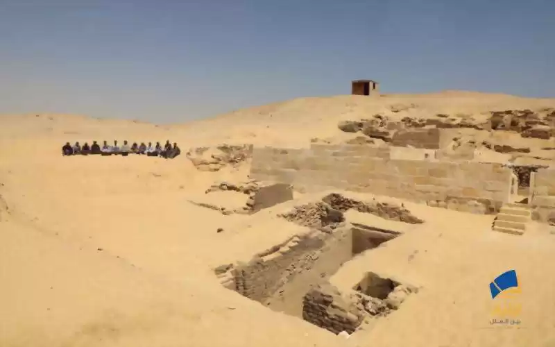 کشف قبرستانی در کنار اهرام مصر