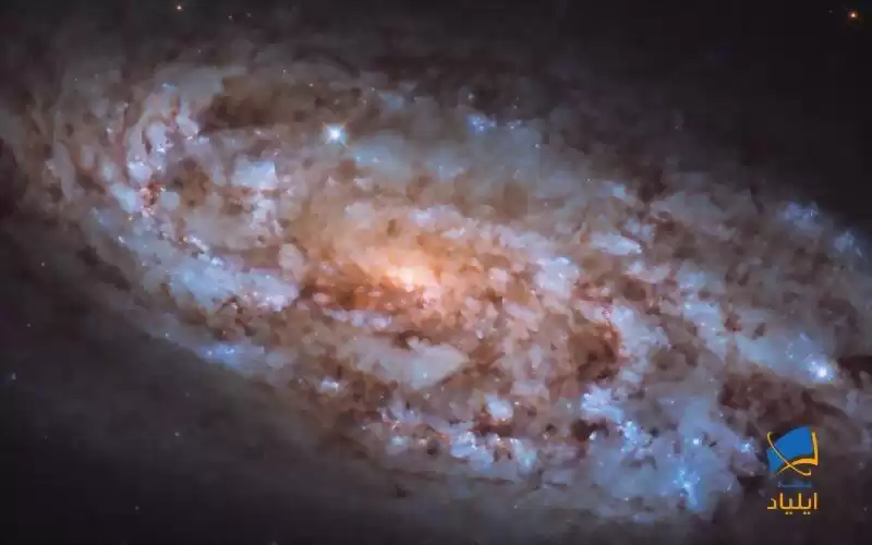 تصویری زیبا از یک کهکشان مارپیچ