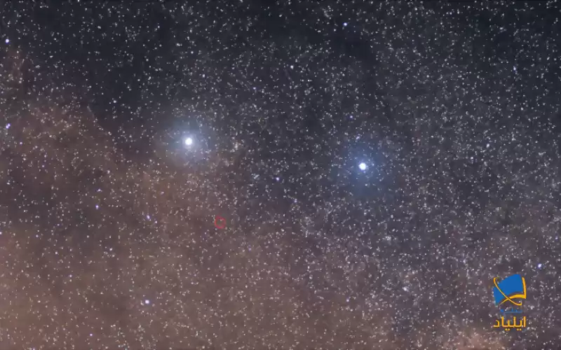 کشف منظومه‌ای با سه ستاره