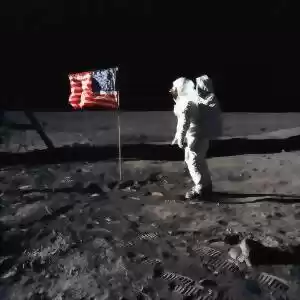 پاسخ علم به شبهات شکاکان سفر به ماه