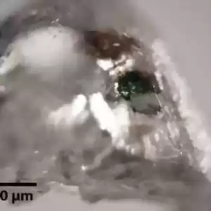 ماده‌ی معدنی جدیدی درون الماس کشف شد