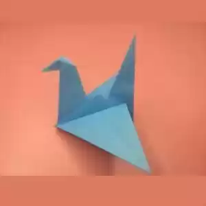 چگونه اوریگامی پرنده در حال پرواز بسازیم؟