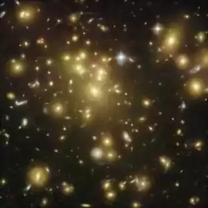دما در خوشه‌های کهکشانی عظیم چقدر است؟