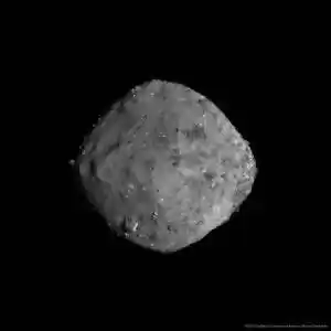نمای نزدیک از سطح سیارکِ بنو