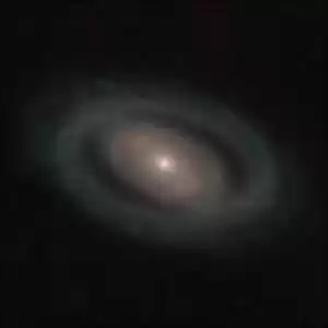 تصویری شگفت انگیز از کهکشان میله‌ای-حلقه‌ای مارپیچی NGC7089