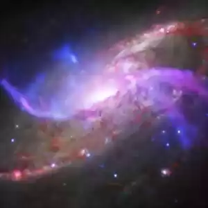 دیدنی‌هایی هیجان‌انگیز از یک کهکشان مارپیچی