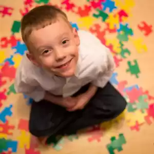 آیا اختلال اوتیسم و گوارش با یکدیگر ارتباط دارند؟