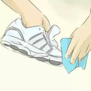 چطور کفش‌های سفید را تمیز کنیم؟